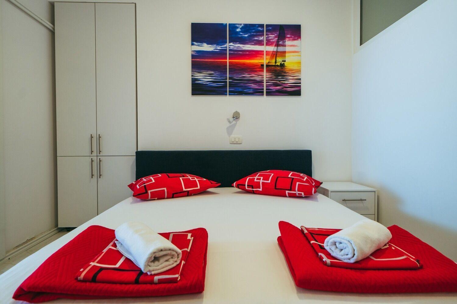 Apartments Lovre - Close To The Sea Brela Extérieur photo