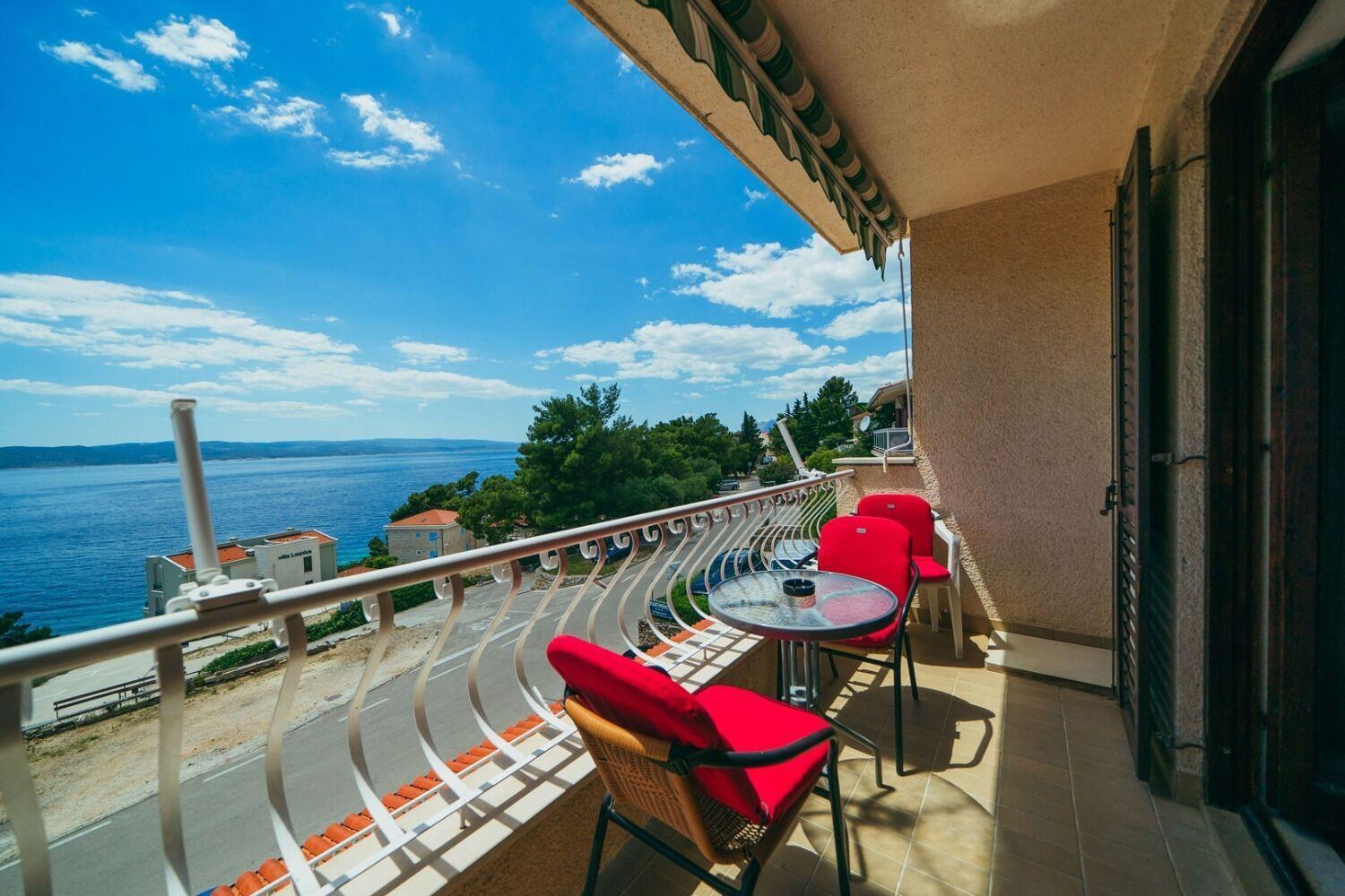 Apartments Lovre - Close To The Sea Brela Extérieur photo