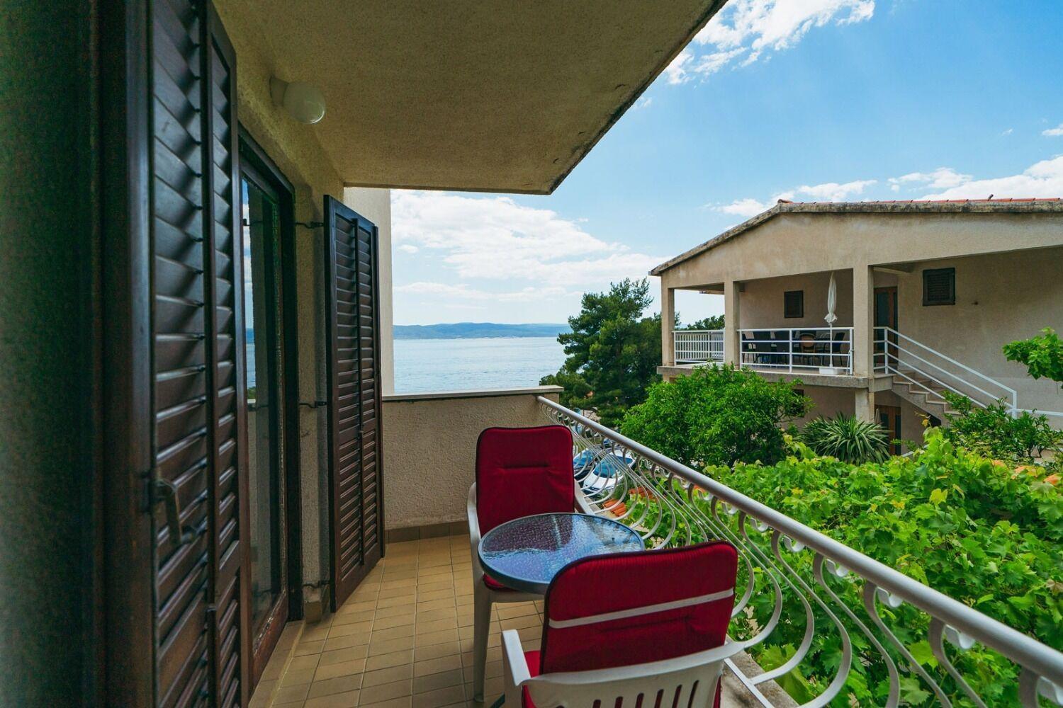 Apartments Lovre - Close To The Sea Brela Extérieur photo