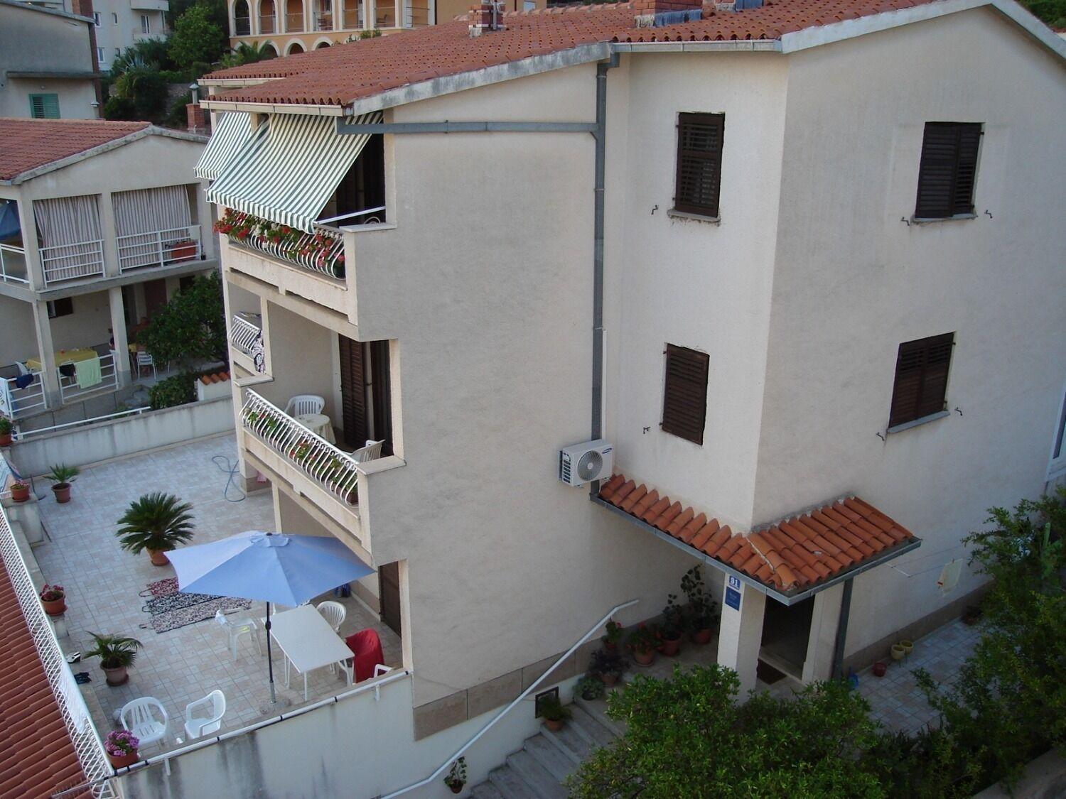 Apartments Lovre - Close To The Sea Brela Extérieur photo